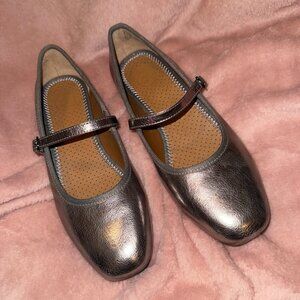 BRAND NEW White Mountain mary janes size 7.5